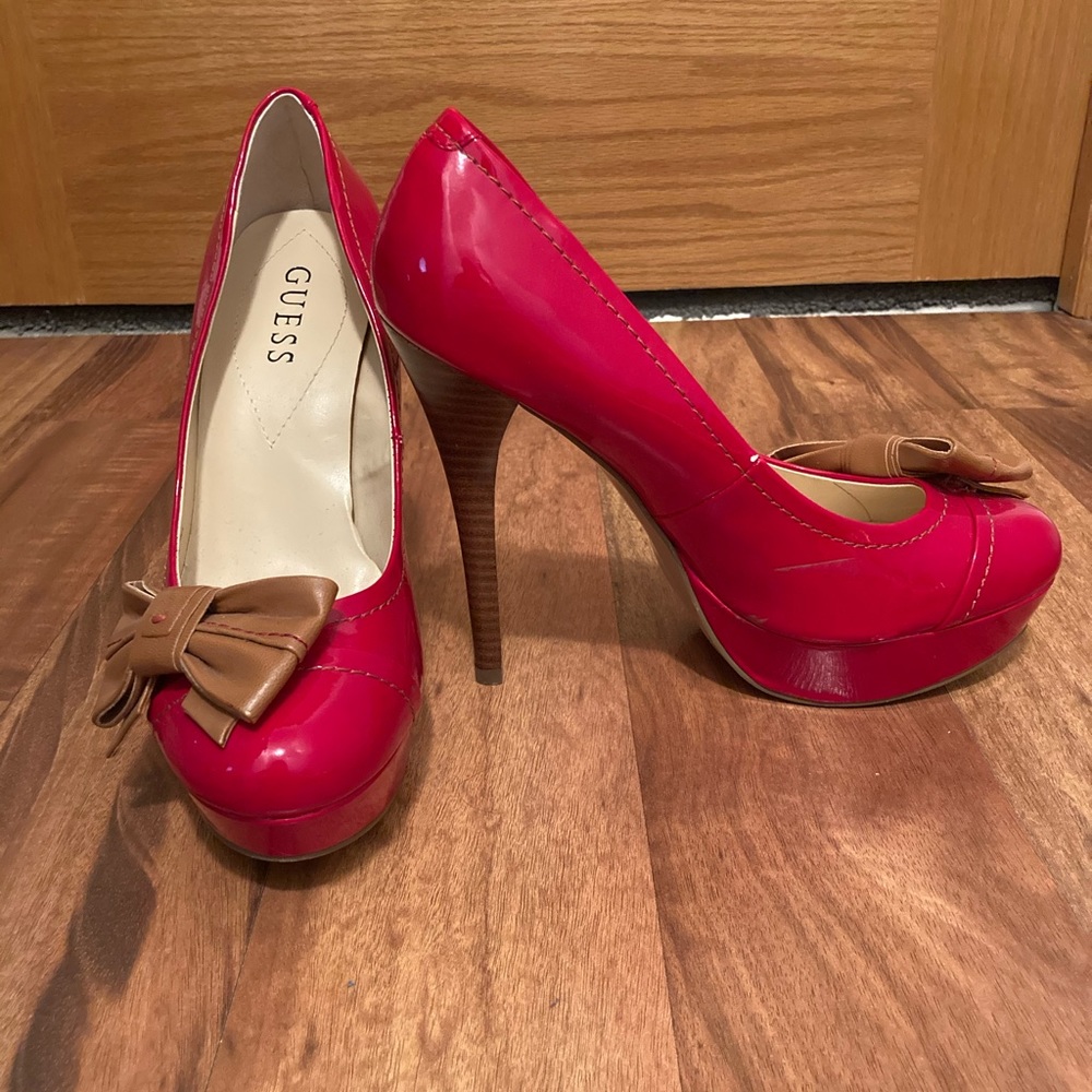 GUESS Bow Heels